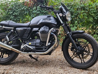 V7 STONE II 750 MOTO GUZZI BLACK A2